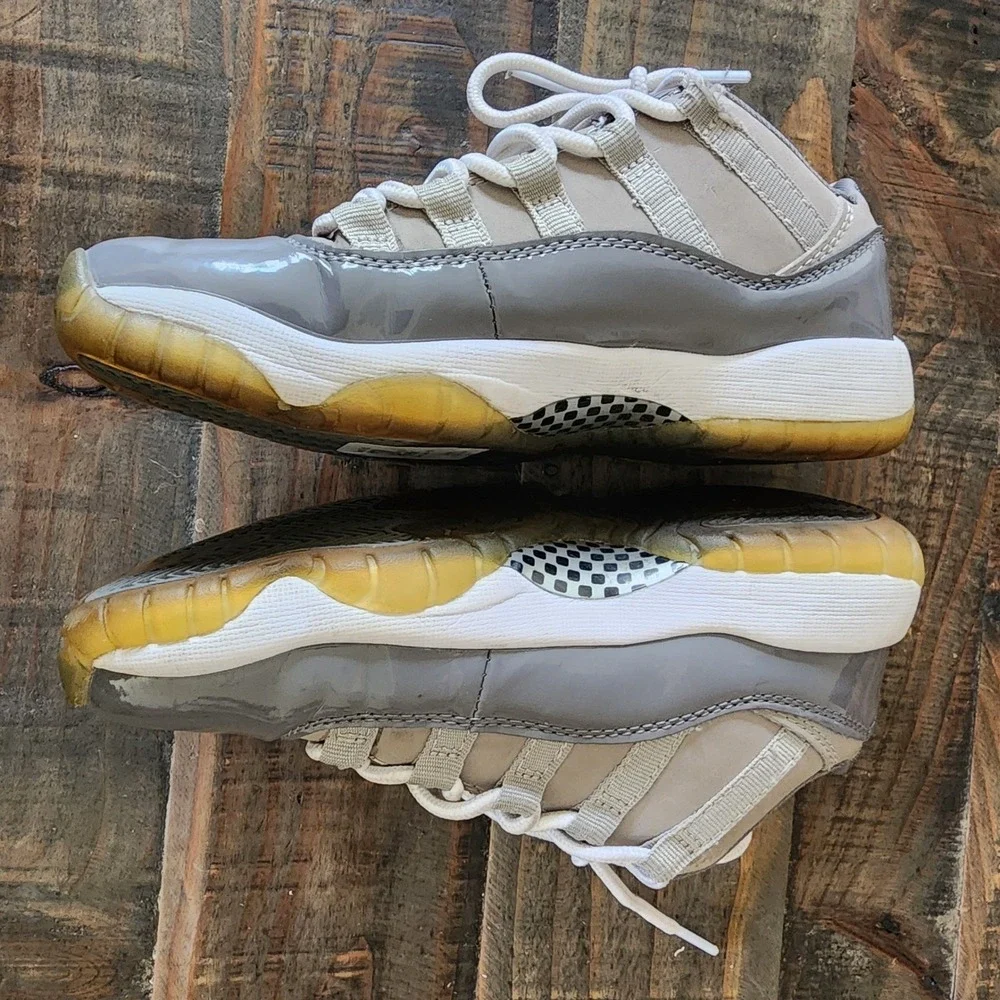 RARE🔥 Nike Air Jordan XI 11 Retro Low Cool‎ Gray Sz 5.5Y Boys Shoes 528896-003